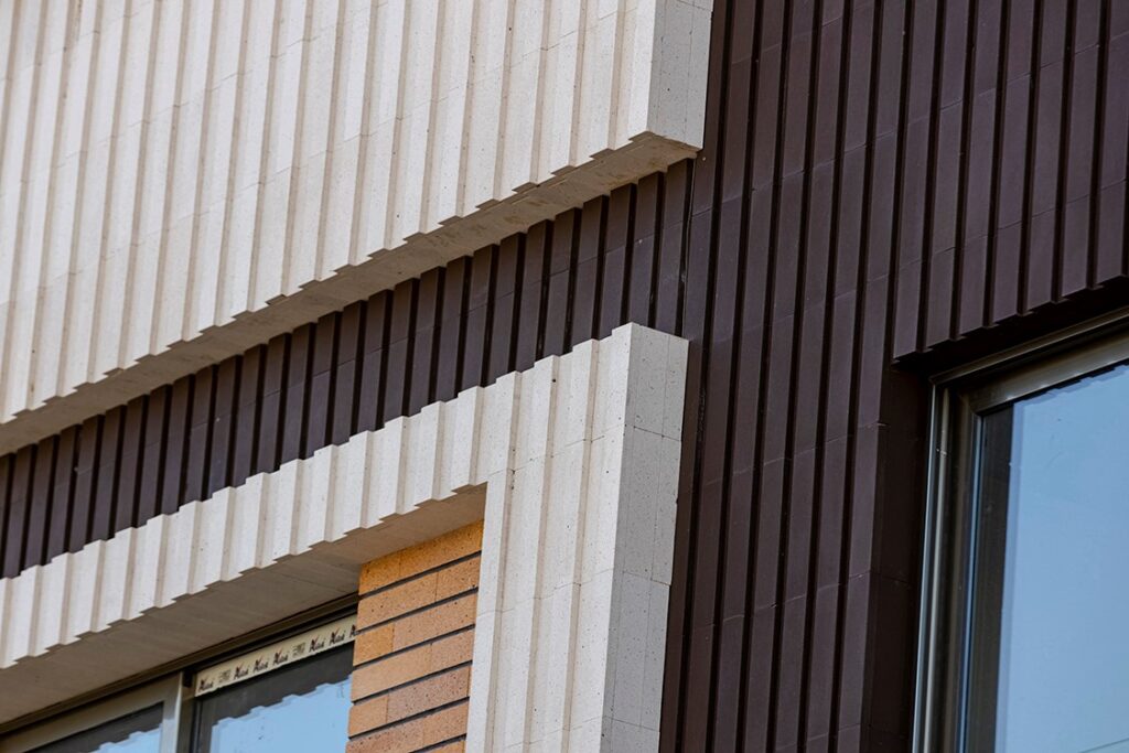 Enhancing Design with White and Black Bricks: The Elegant Choice for Modern Architecture